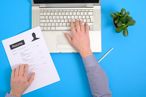 Why is the résumé and CV format and design important?